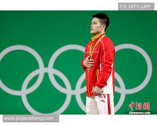 重庆篮球队的拼搏之路与邀请赛的荣耀时刻